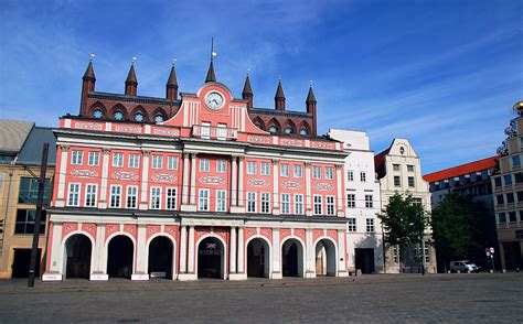 Le Rathaus de Rostock : Un joyau architectural qui réchauffe le cœur !