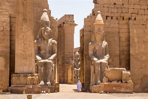 Le Temple de Louxor: Un chef-d'œuvre architectural antique et un labyrinthe fascinant d'histoire!